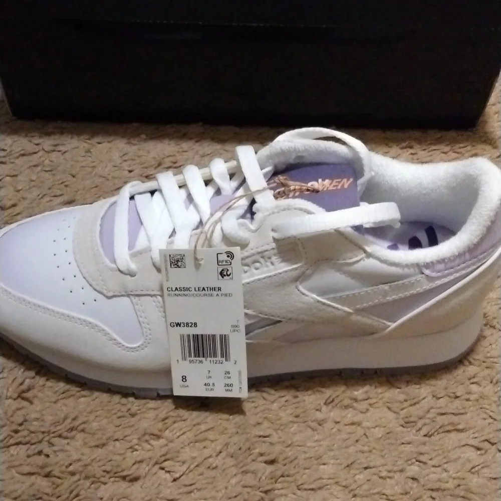NIB Reebok x Madwomen Classic Leather Sneakers